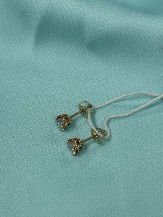 Золотые пуссеты с бриллиантами