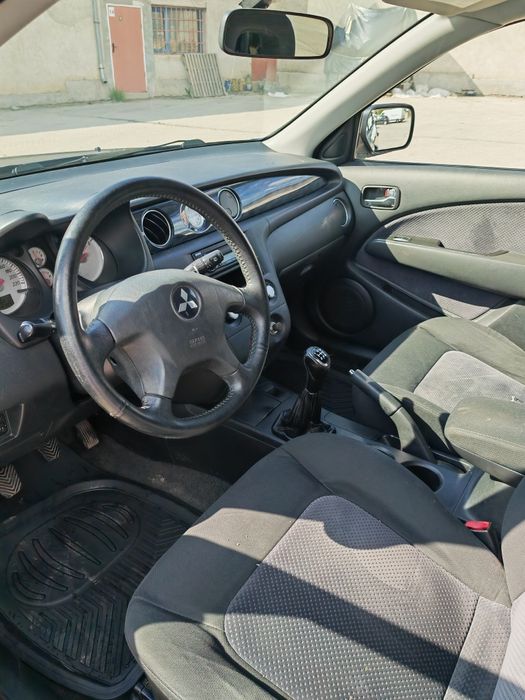 Mitsubishi outlander 2.0 136к.с Газ-бензин