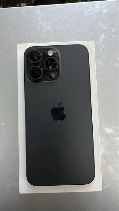 Продам iPhone 15 Pro Max 256GB Black Titanium