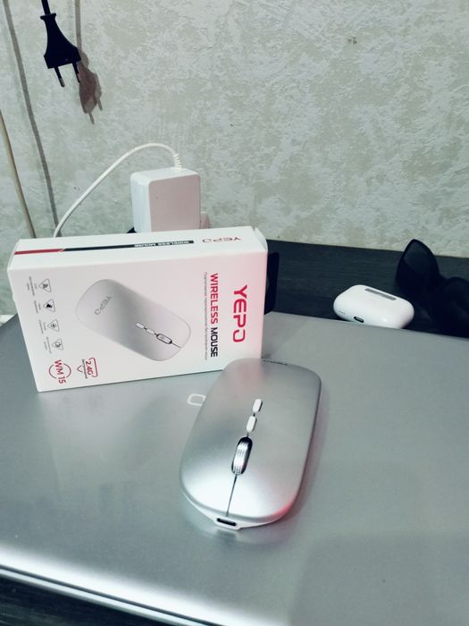 Ноутбук YEPO в идеальном состоянии