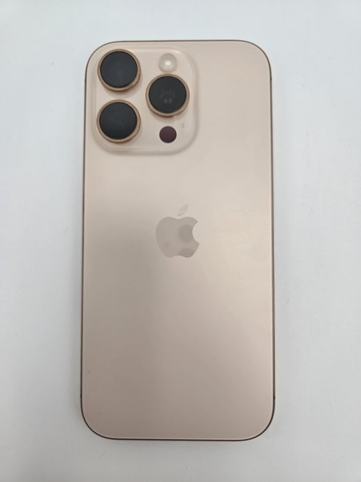 Apple iPhone 16 Pro 256GB Desert Titanium - АКБ 100%, 20 циклов