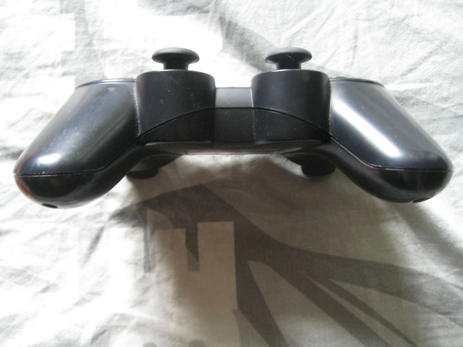 Продавам оригинален Dualshock джойстик-контролер за Ps3
