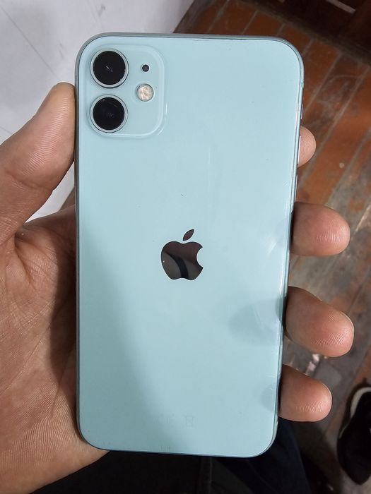 Айфон 11 128 гб.