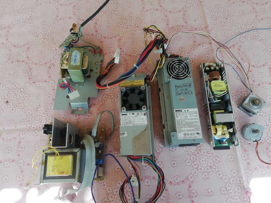 РАЗЧИСТВАНЕ ЛОТ от компютърни захранвания