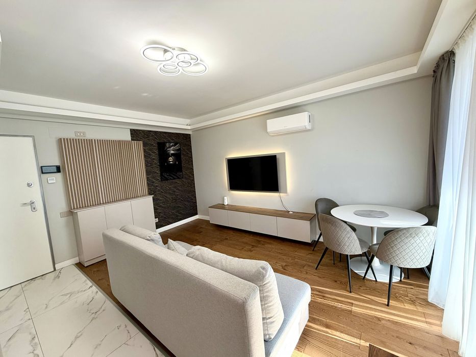 Apartament 2 camere cu curte/gradina Unirii - Palatul Parlamentului