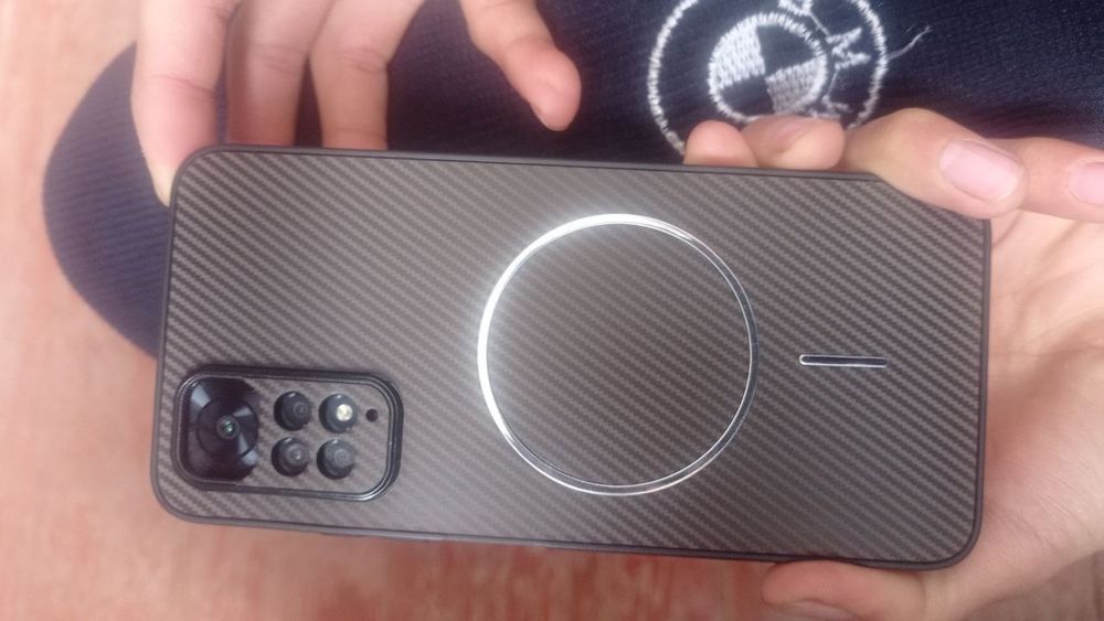 Note 11 s Karopka dakumint bor