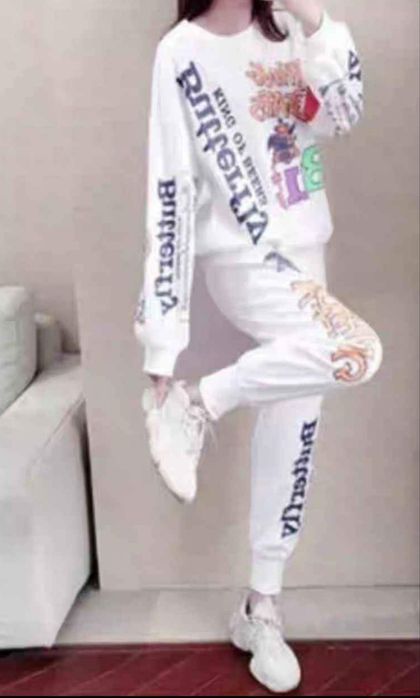 Спортивный костюм