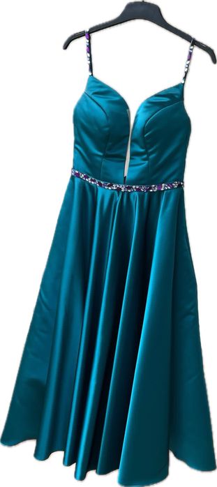 Уникална бална рокля