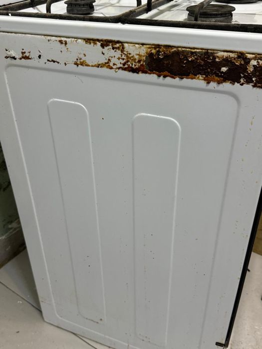 Продам газовую плиту