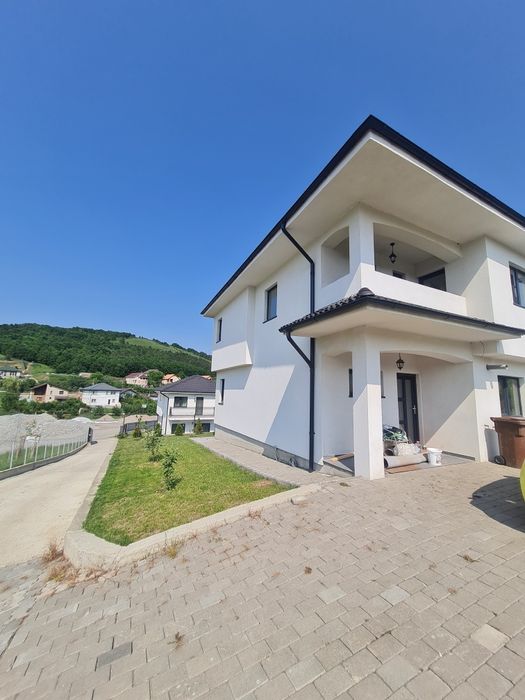 Inchiriere Casa individuala