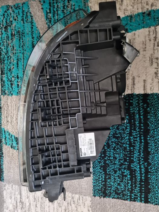 Faruri scania p/g/r/s