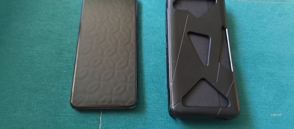 Asus Rog Phone 3 5G 8Gb Ram 256Gb пълен комплект