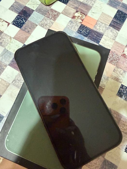 Продам айфон 13 про