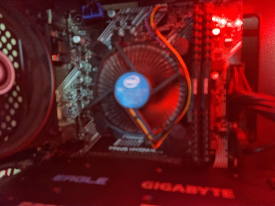 kit i3 10100f citeste descrierea