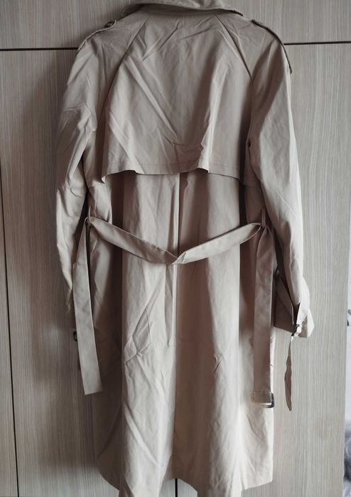 Нов дамски тренчкот!