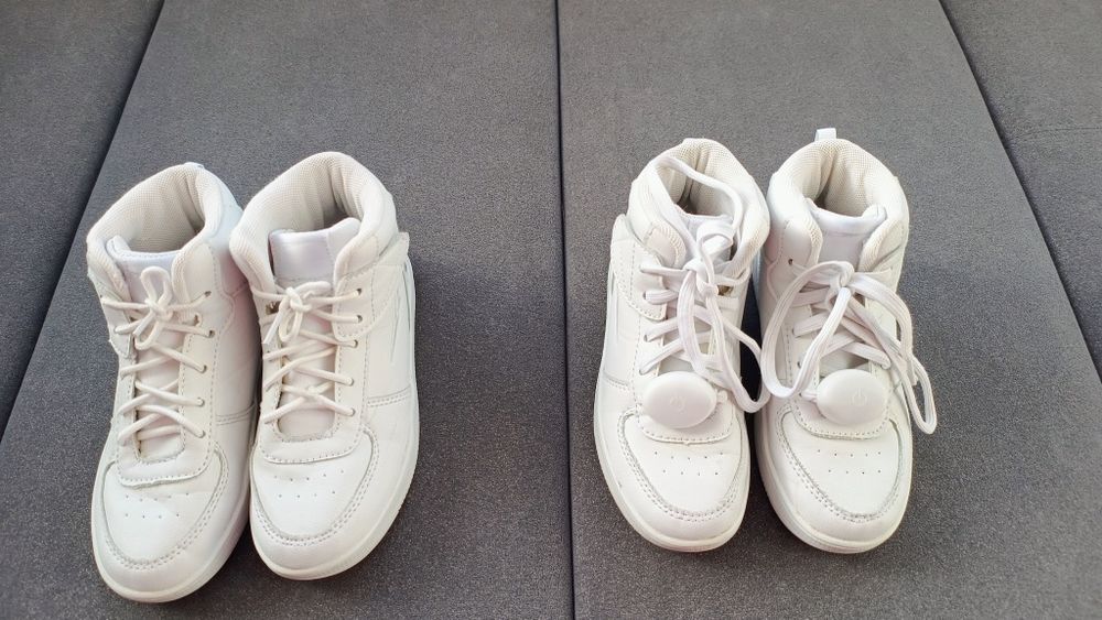 Adidasi marimea 32, interior 20 cm, albi.