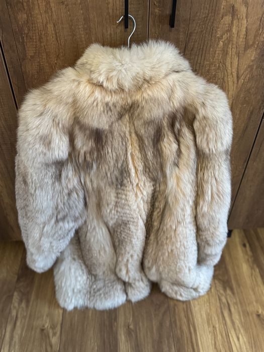 Haina/blanita naturala eleganta vulpe polara