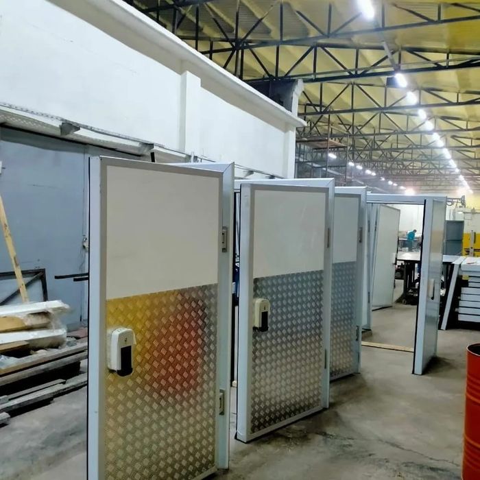 Морозильные и холодильные камеры