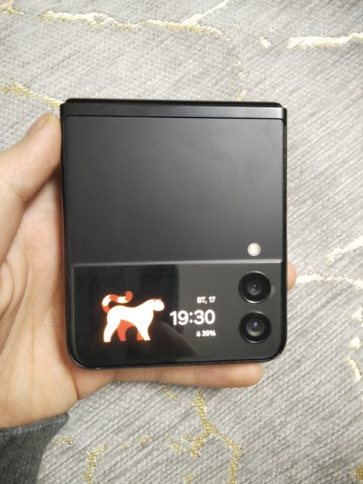 Продам или Обмен Samsung z flip 3 256