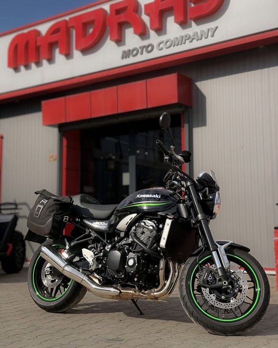 Kawasaki Z 900 RS Motocicleta rulata