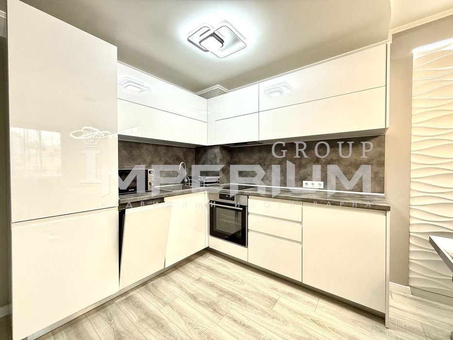 Дава се под наем Двустаен апартамент в Варна, Левски - 70 кв.м за 714 € - Снимка #5