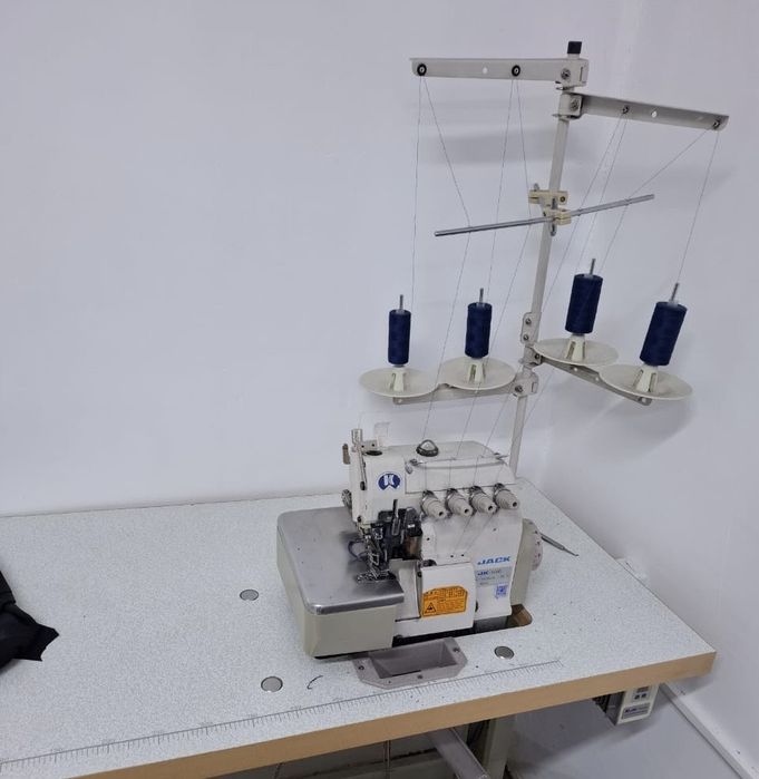 Продаю оверлоки JACK