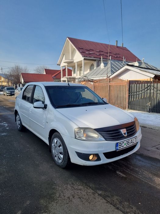 Vând logan 1.4 benzina