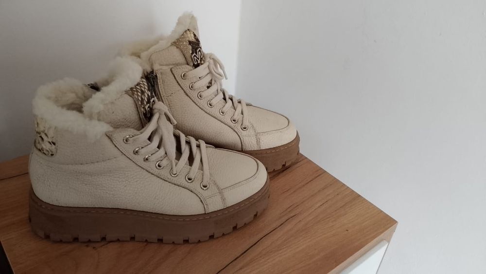 Зимняя обувь почти новое