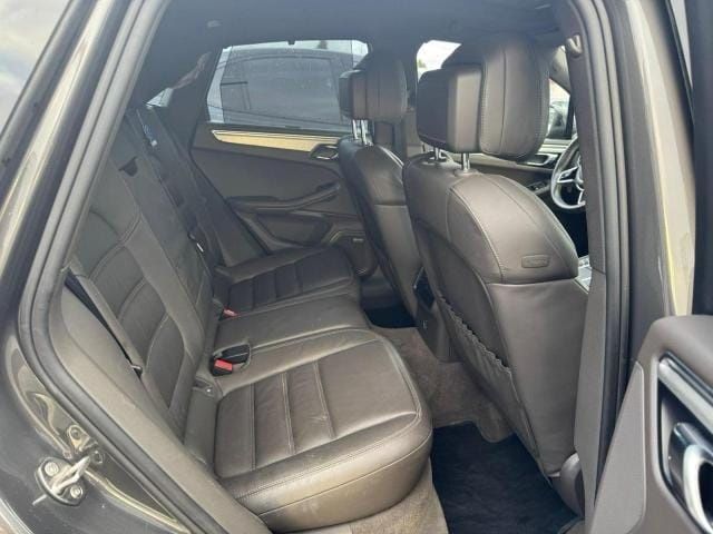Vand Macan GTS avariat