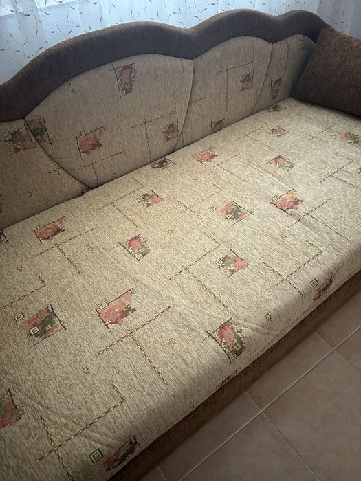 Продавам диван с функция спалня