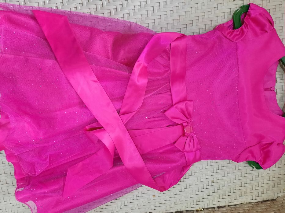 Продам платья 5000тг