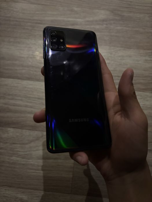 Продаю не рабочий тел.