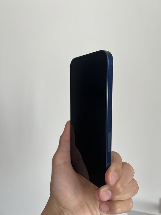 Iphone 12 в хорошем состоянии