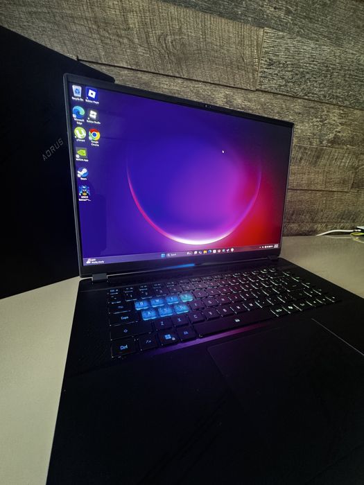 Gigabyte AORUS Master 16 BYH – RTX 5080 16GB | Intel Core Ultra 9 275HX | OLED 240Hz | Ca nou