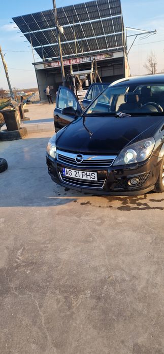 Pret 4250 € usor negociabil