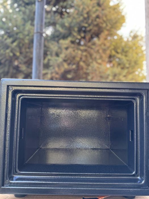 Сейф Aiko в отличном состоянии