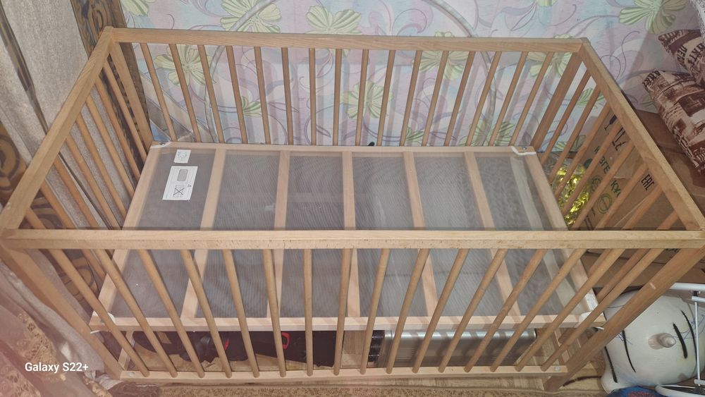 Продам детску кроватку