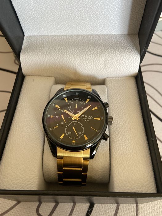 Часы  omax в прекрасном состоянии.