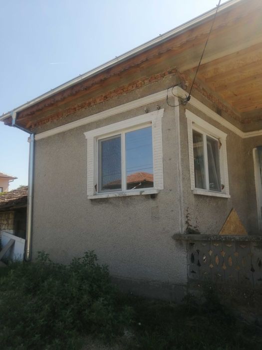 Продава се Къща в с. Червена вода, Област Русе - 144 кв.м за 577 €/кв.м - Снимка #2