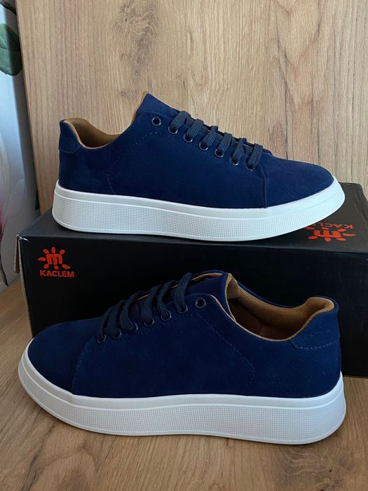 кроссовки для школы