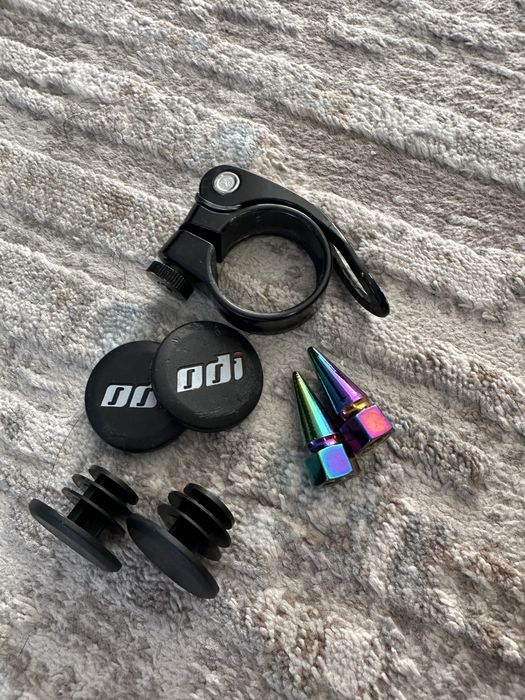 Баренды заглушки ODI на руль велосипеда