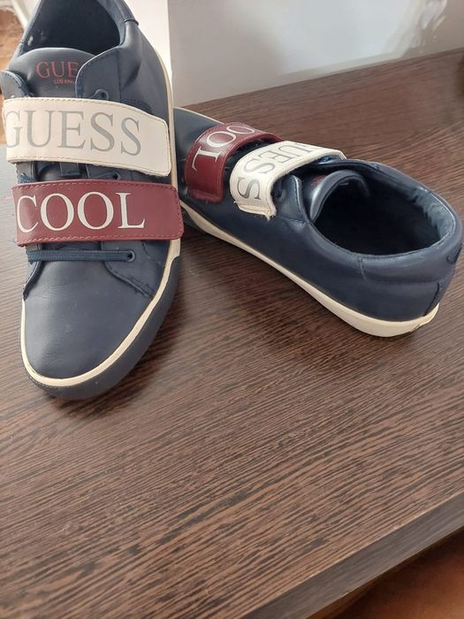 Adidasi Guess Unisex marimea 39
