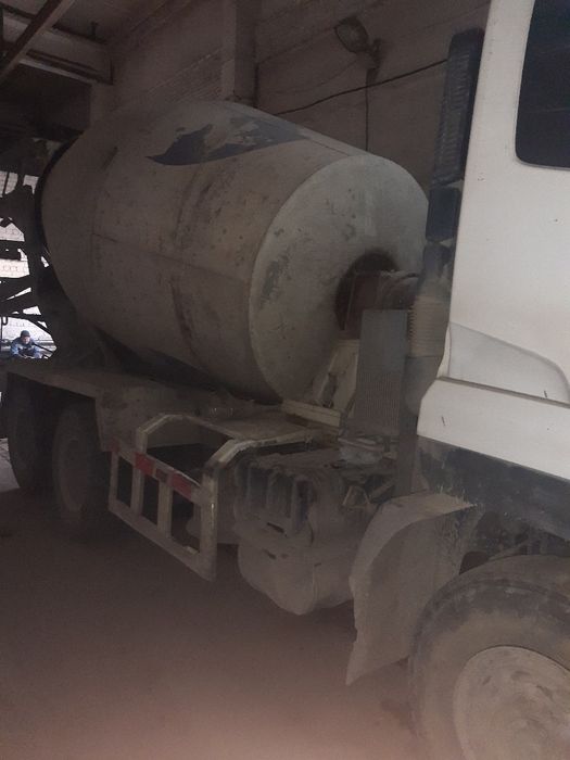 Продам автобетоносмеситель