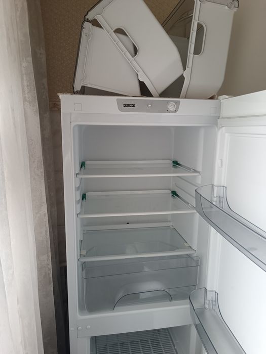 Продам холодильник