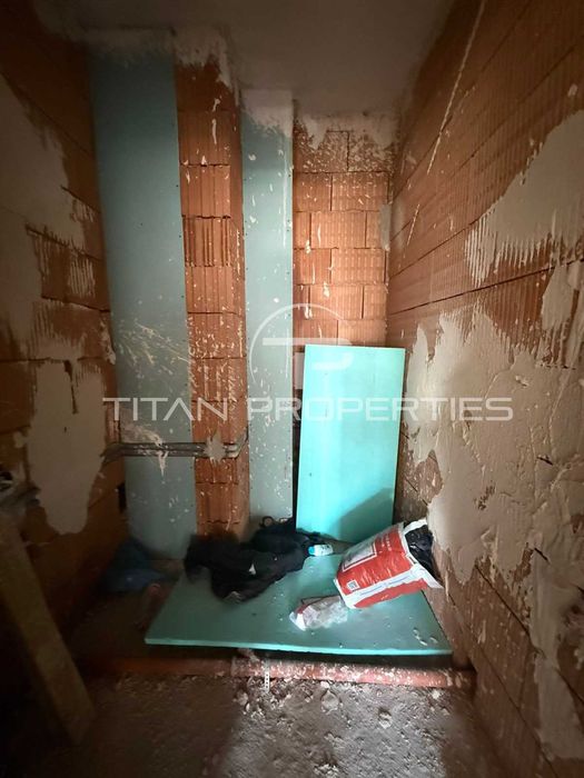 Продава се Тристаен апартамент в Пловдив, Тракия - 142 кв.м за 818 €/кв.м - Снимка #5