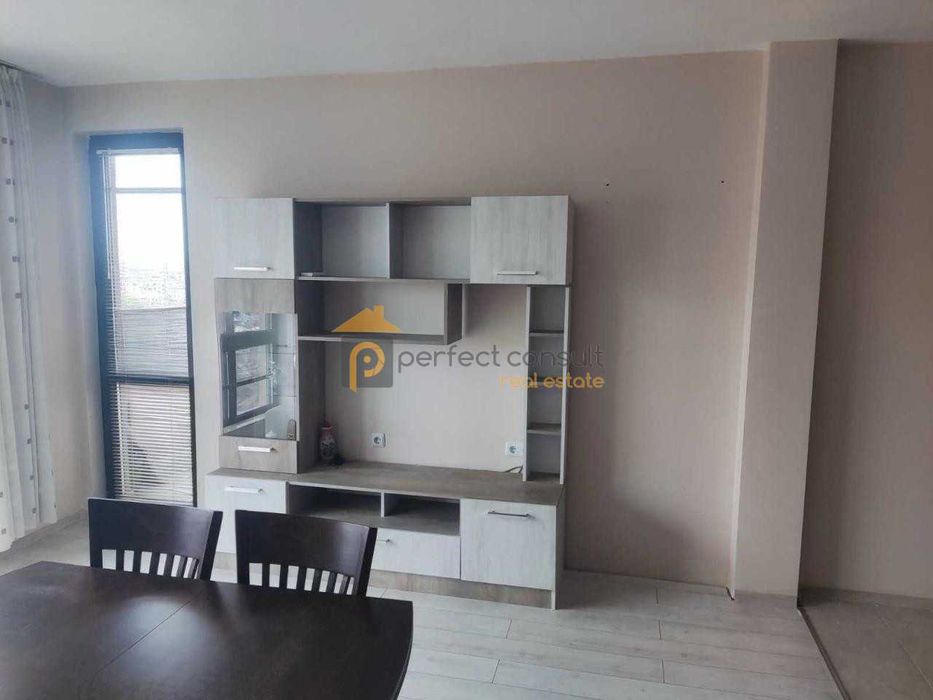 Продава се Тристаен апартамент в Пловдив, Южен - 105 кв.м за 1381 €/кв.м - Снимка #3