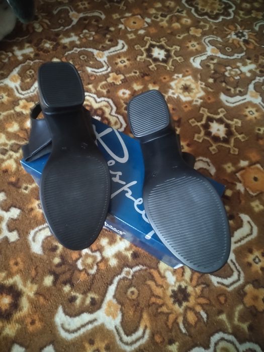 Продам.     туфли, босоножки