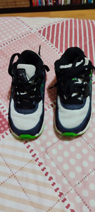 Vând adidași Nike mărimea 27