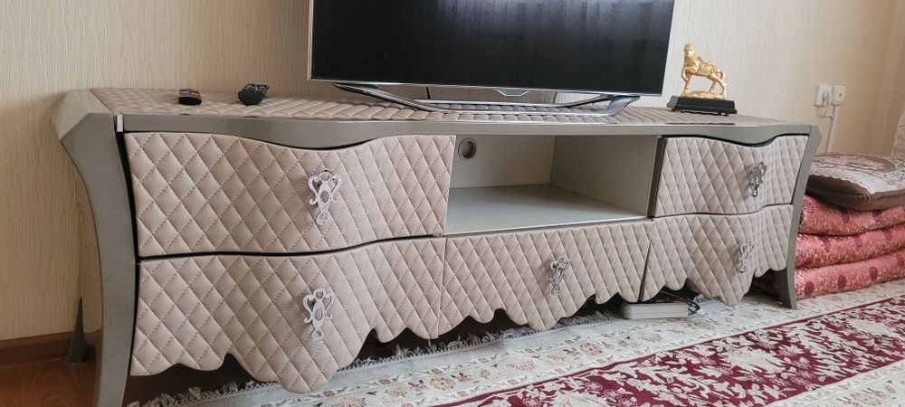 Тумба под Телевизор