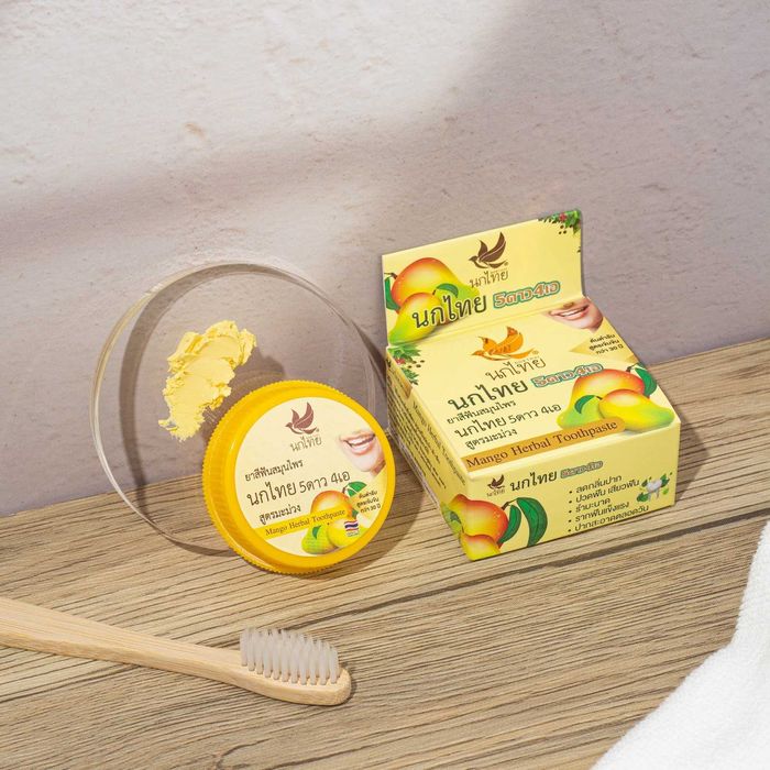 Избелваща паста за зъби с екстракт от манго от Тайланд